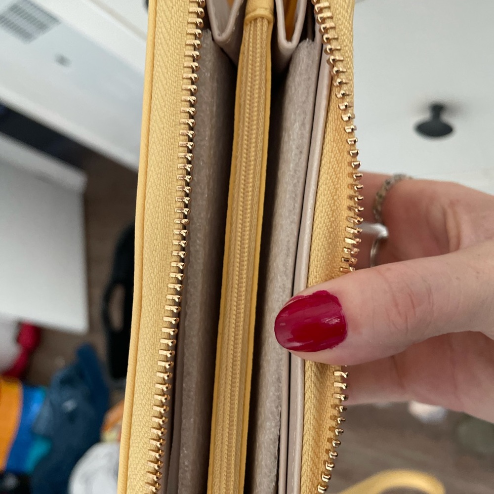 Wallet - Picture 3 of 3